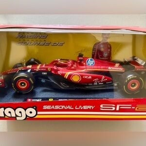 Ferrari SF-23 F1 World Championship (2023) "Formula Racing" Series 1/18 Diecast